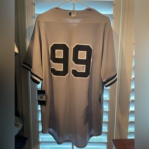 Aaron Judge Nike jersey size Medium